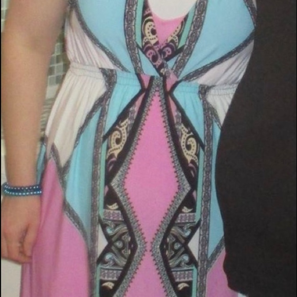 One World Maxi Dress - Size Large